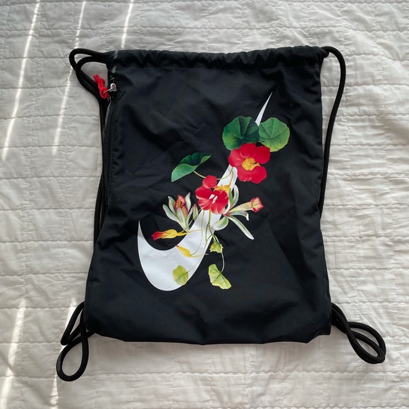 nike floral drawstring bag